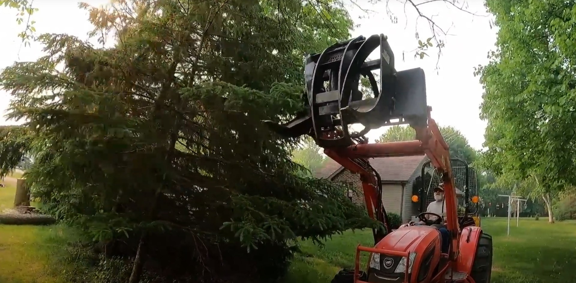 Heavy machinery being used for safe professional tree removal